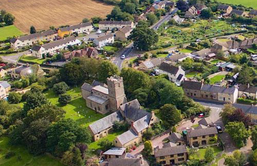 One Bedroom Character Cottage - Photo 14