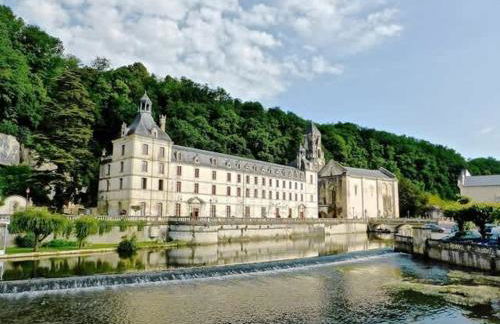 Lilas - Spacieuse maison 10 pers Jardin BBQ - Foto 20