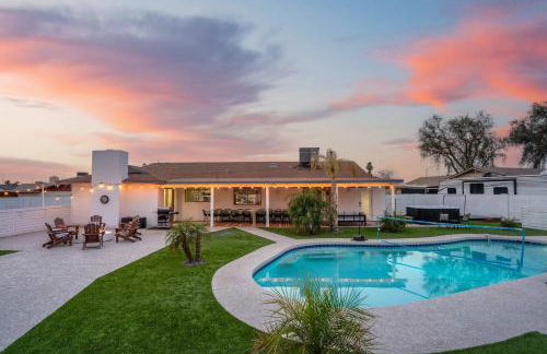 Sleeps 18 Private Pool & Hot Tub Playground - Photo 56