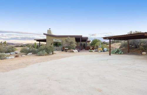 Jackalope Junction-Pool, Hot Tub, Fire Pit, BBQ & Desert Views! home - Foto 30