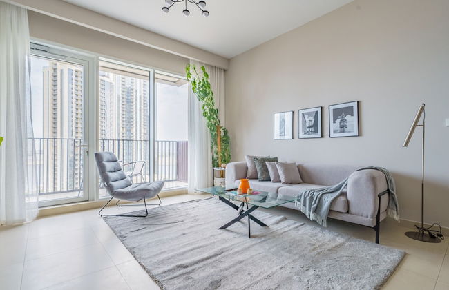 Fancy Apartment With Mesmerizing Canal Views - Photo 1