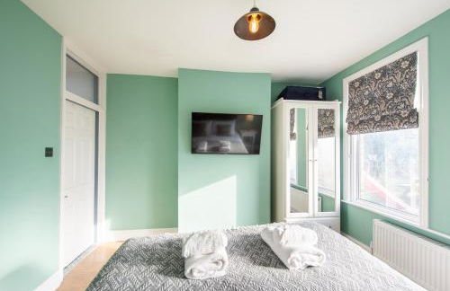 Victorian 2 Bedroom Flat, King Beds, Free WiFi, Near Shops & Transport, E17 - Foto 24