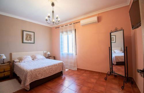 VILLA Elisabeth con Piscina Climatizada Chimenea y Terraza - Foto 19