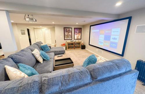 Lakefront 5 Bedroom Vacation Home - Sleeps 12! - Foto 26