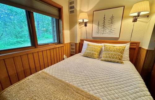 Cozy Townhome at Lutsen Mtn - Ski-in, Ski-out, Pool, Hot Tub, Fitness Center, resort amenities galore! - Foto 26
