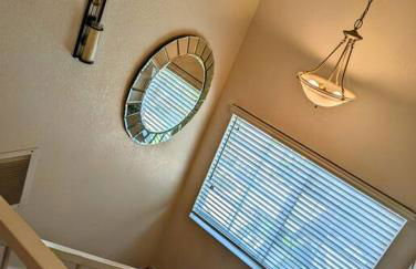 5 Minutes to South Bay Beaches! Private 2 bedroom 2 bath 2 level home with patio Excellent value! - Foto 4