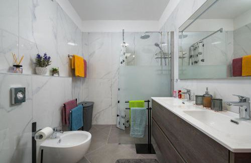 Mediterranes und modernes Apartment mit Jacuzzi, Waschmaschine, Grill - Photo 22