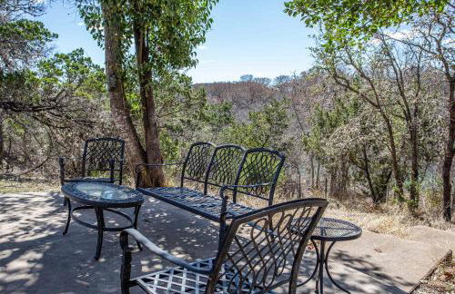 Cozy 2BR Cabin - King Bed Bunks Fire Pit & BBQ - Foto 18