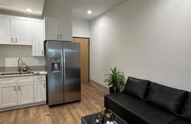 Newly Gated Stylish Steps to Hollywood 2B2B - Foto 7