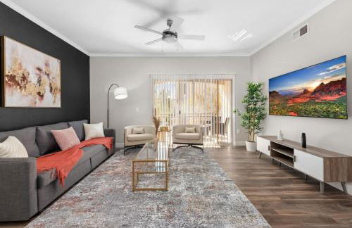 Stylish 2BR - Scottsdale, Pet-friendly, Sunrise Peak - Foto 1