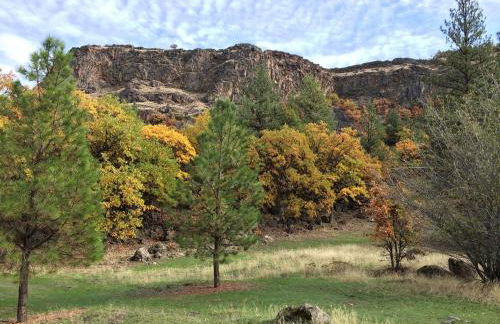 Stunning Log Cabin Rental with Breathtaking Views in Tygh Valley, Oregon - Foto 24