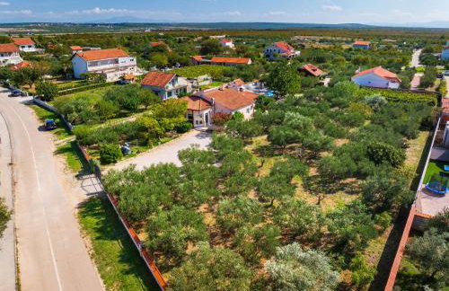 MY DALMATIA - Holiday home Nadalina with private pool and jacuzzi - Photo 3