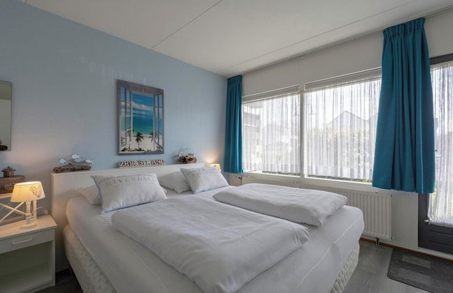 Lovely Apartment With Patio - Photo 5