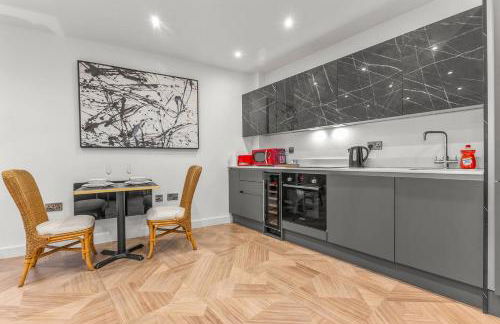 Central 3 Bed Flat 8 Min Walk To City Centre - Pass the Keys - Foto 9