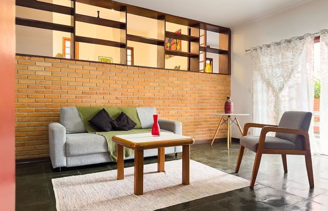 Casa espaçosa na Granja Viana - Foto 8