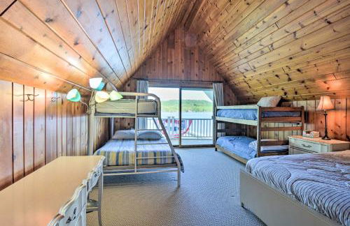 Lakefront Bellaire Getaway with Kayaks, Dock and Grill - Foto 26