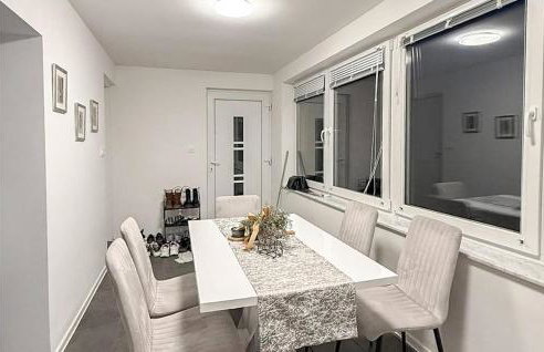 1 Bedroom Gorgeous Home In Vlaskovec - Foto 13