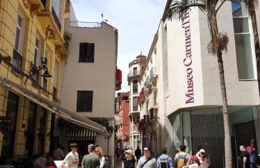 Elegancia y confort en el corazón de Málaga - Foto 40