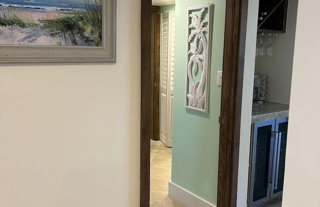 Gorgeous 2 bedroom condo with panoramic views of the Atlantic Ocean. 2 Condo by RedAwning - Photo 38