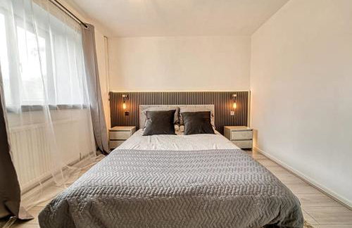 Modern 1BR Apt Netflix, Parking, M6 Access - Foto 9