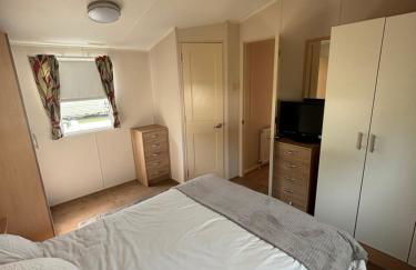 Beautiful , spacious two bedroom caravan home - Foto 13