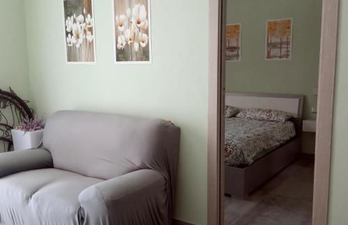 Appartamento con veranda e giardino a 75 m dal mare - Foto 4