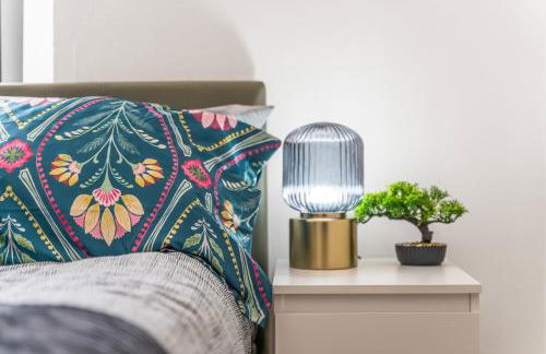 Free Parking ,Modern 4 bedrooms 10min from Birmingham city centre ideal for contractors ,Groups and Families - Photo 23