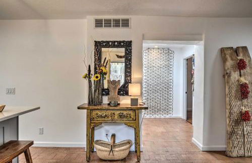 Modern Bungalow with Santa Fe Charm Less Than 2 Mi to Plaza - Foto 11