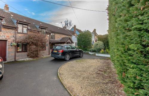 Cosy pet friendly house with garden and parking - Foto 31