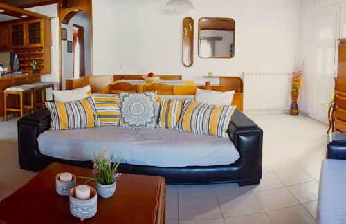 Irene's Apartment In Salakos - Foto 60