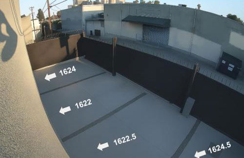 Luxe Townhouse Near Downtown LA - Photo 40