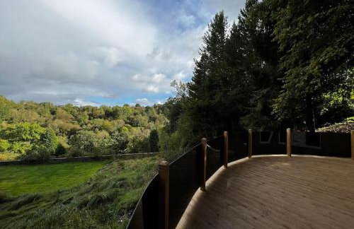 Unique Orchard Lodge for couples with hot tub - Photo 33