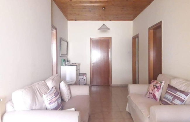 Immaculate 4-bed Apartment in Larnaca - Photo 13