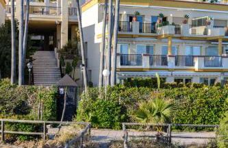 The Marbella Beachfront Gem - Photo 32