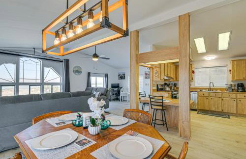 5 Mi to River Topock Boating and Off-Roading Oasis! - Foto 11