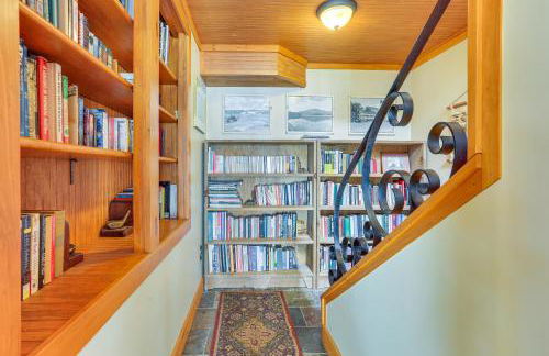 Huge Waterfront Home with Dock on Lake Wallenpaupack - Foto 26