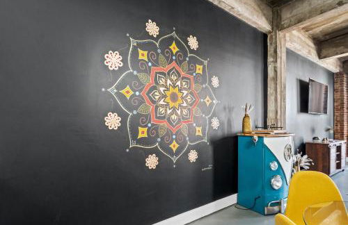 Charming Boho Loft on Historic Morris Ave - Foto 30