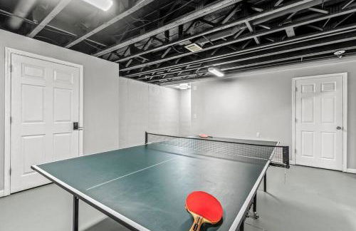 Cozy 2BR Condo in Great Location - King Bed - Foto 20