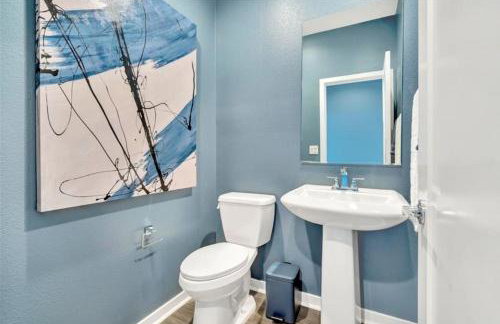 King Size, Patio, Xbox, Great Park - Photo 13