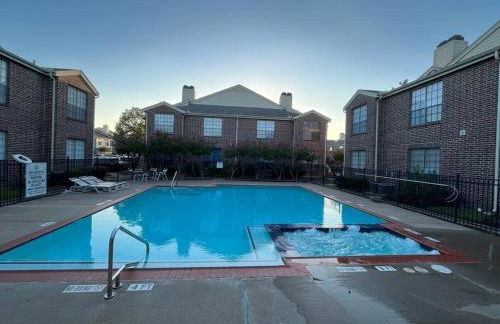 Home Away From Home-Cozy 2 BDRM Condo/Med Cntr/NRG - Foto 28