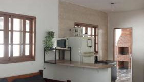 Itanhaém pé na areia com piscina - Foto 5