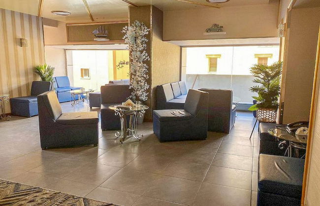 Al Ghubaishi Plaza - Photo 43