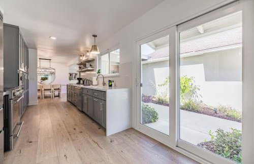 #Marbella Lane - Cozy Modern Home with Relaxing Design & Pool - Foto 26