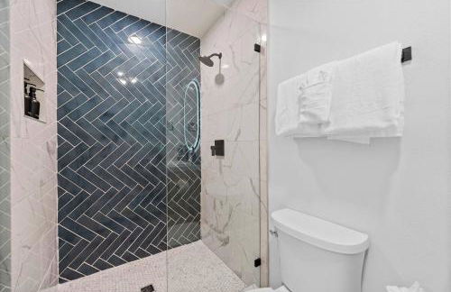 Prime Location - Stylish 1BR Retreat in Bishop Arts - Foto 50