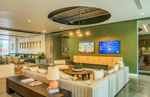 Relaxing 2BD - Central Downtown - Gym, Pool, Parking - Foto 55