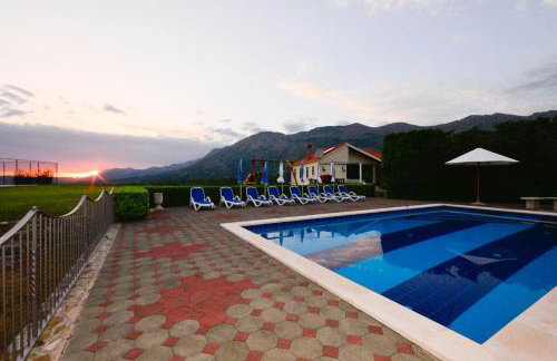 Luxury villa with a swimming pool Zastolje, Dubrovnik - 14922 - Foto 3