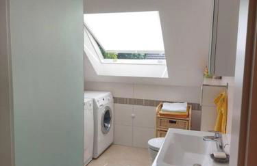 Große, helle Wohnung mit sonnigem Balkon - Photo 5