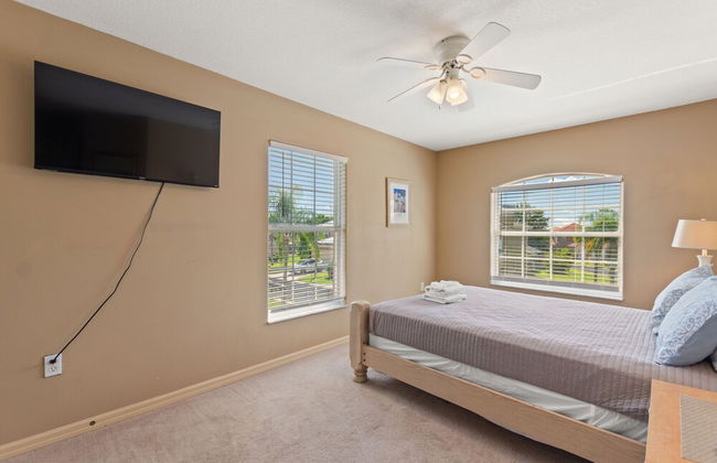 6 Bed, 2 Suites, Pool, Spa, Games Room #800 6 Bedroom Villa - Foto 10