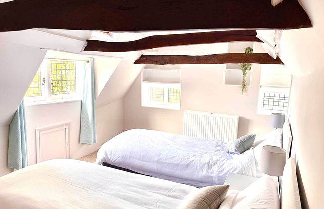 Walnut Tree House - Photo 11