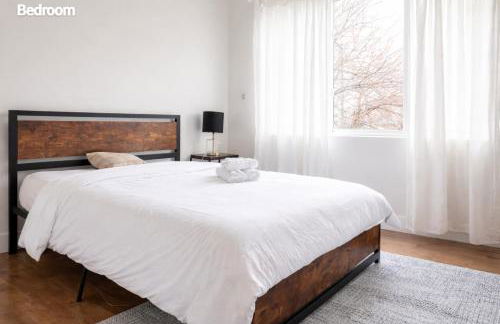 Stylish 2BR,1BAFree ParkingQueen Beds - Foto 11